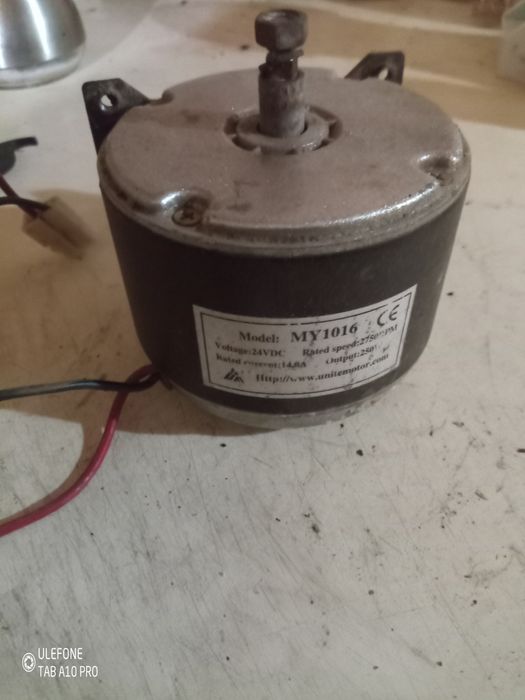 Електро двигатель от Э скутера.