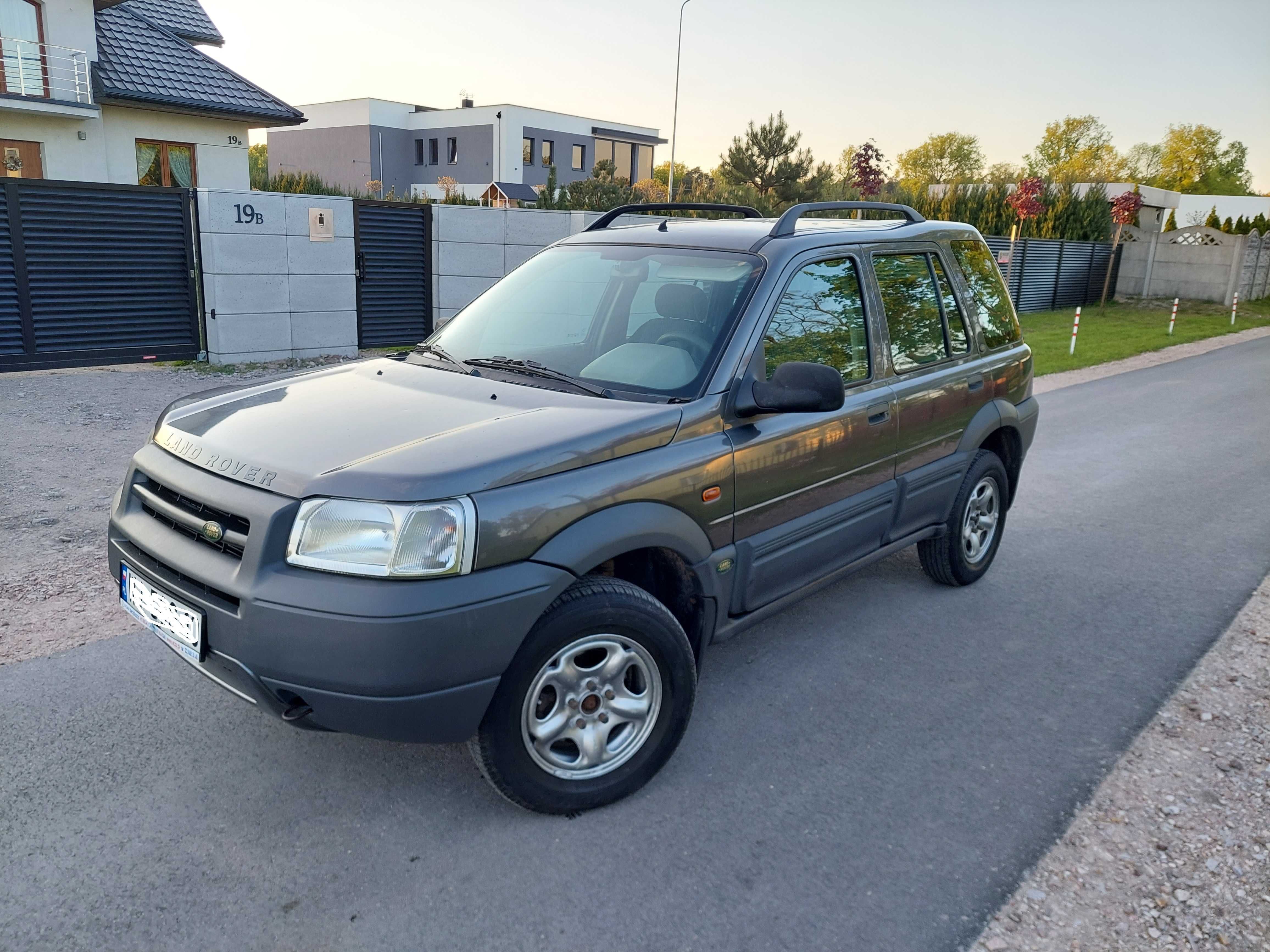 LAND ROVER FREELANDER_2.0d Automat_4x4_5 Drzwi_Salon Polska