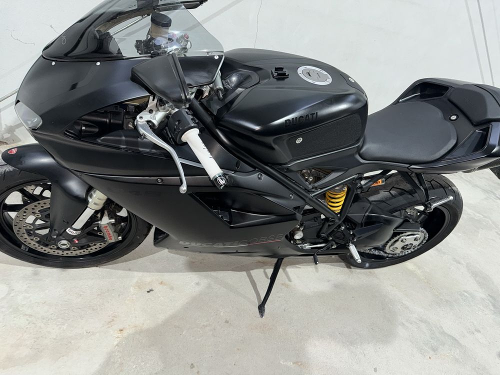 Ducati 848 evo 2011