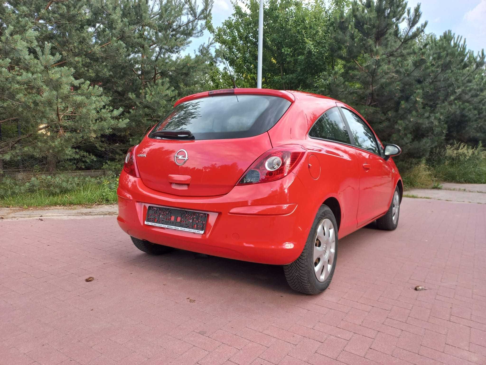 Opel Corsa D 1,4 benzyna