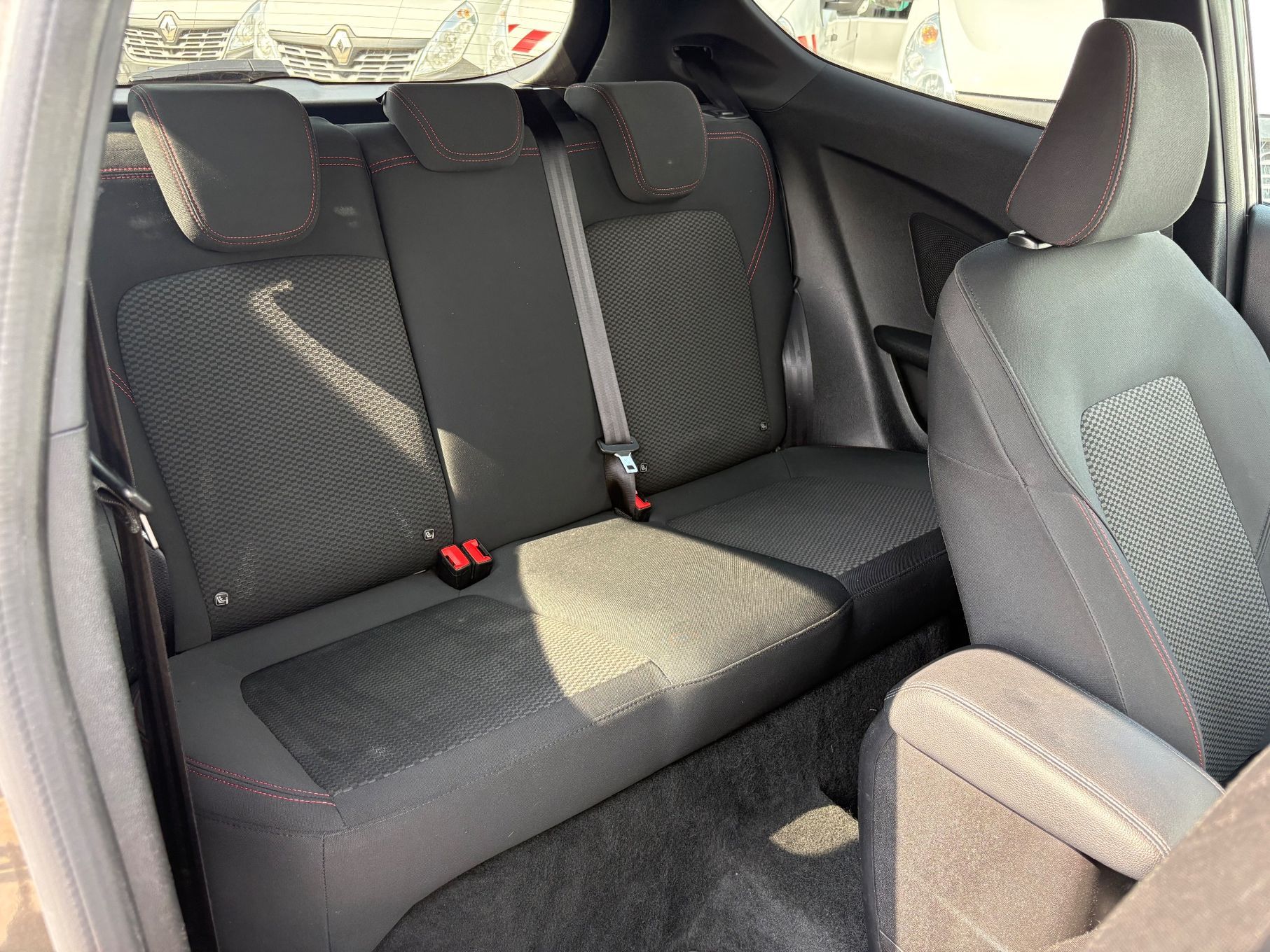 Ford Fiesta Ford Fiesta mk8 ST-Line 1.5 TDCi bogate wyposażenie