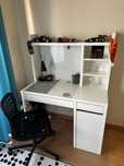 Secretaria Ikea com oferta