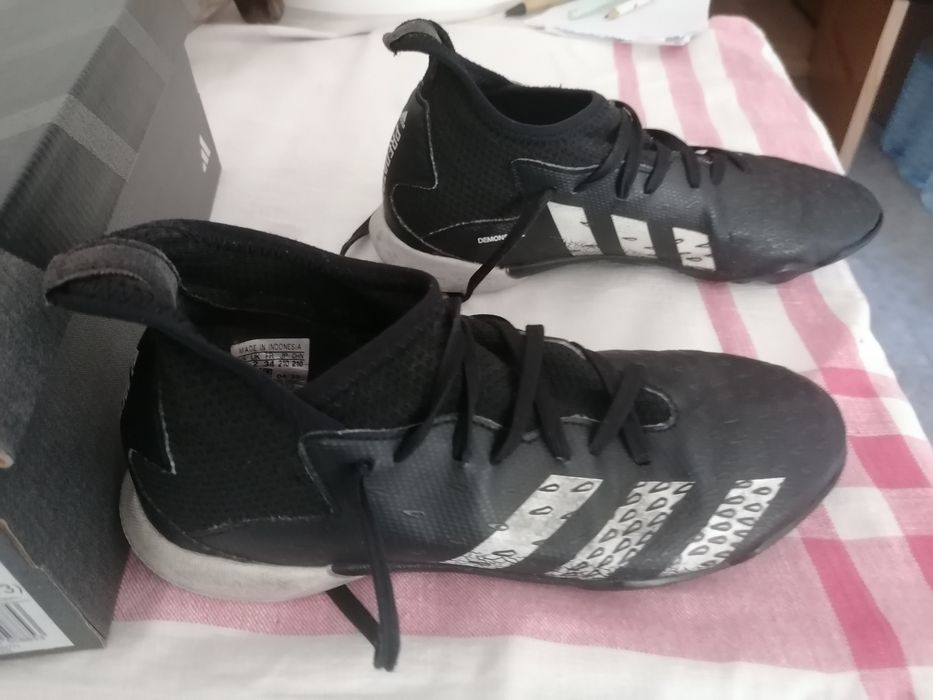 Chuteiras Adidas Predator Tam. 34
