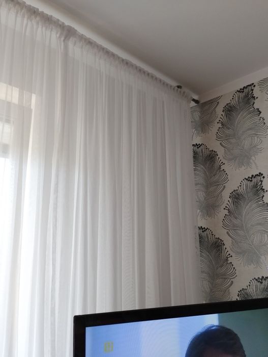 Firany białe 4,5x2,5 m z karniszem + grats