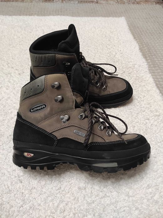 Трекинговые ботинки LOWA Gore-tex Vibram пр-ва Germany 46 р.