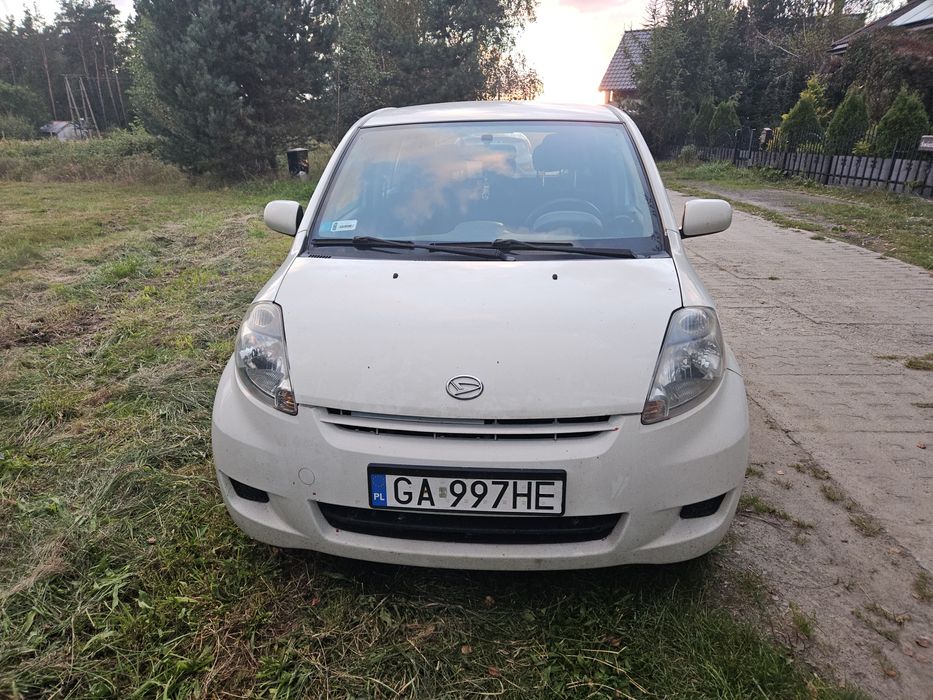Daihatsu Sirion 1.0 klima, niski przebieg, 2010