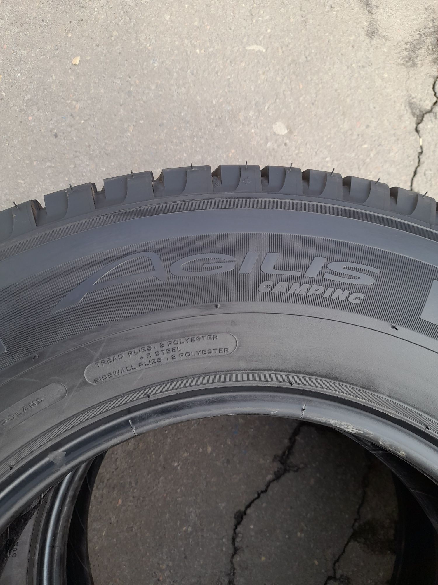 Продам комплект шин michelin 225/75/16c