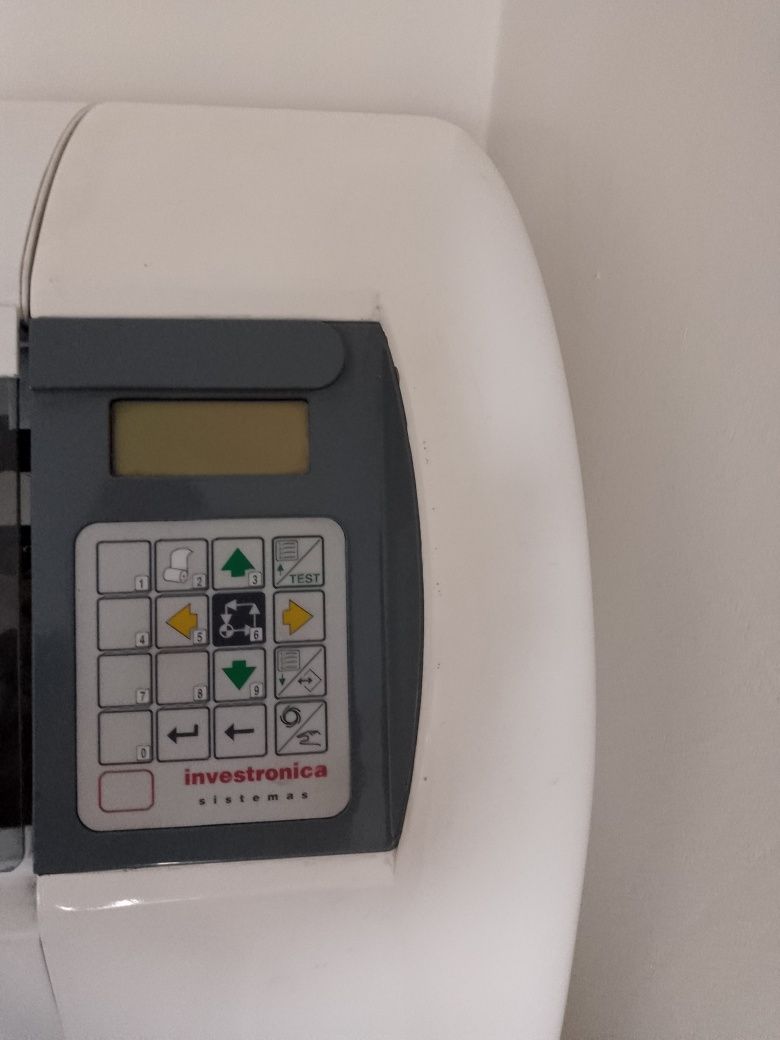 Program do konstrukcji odzieży.ploter.tablica  digitalizacji.komputery