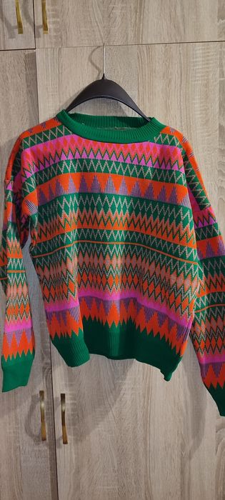 Продаю новий світер жіночий 50-52 розмір