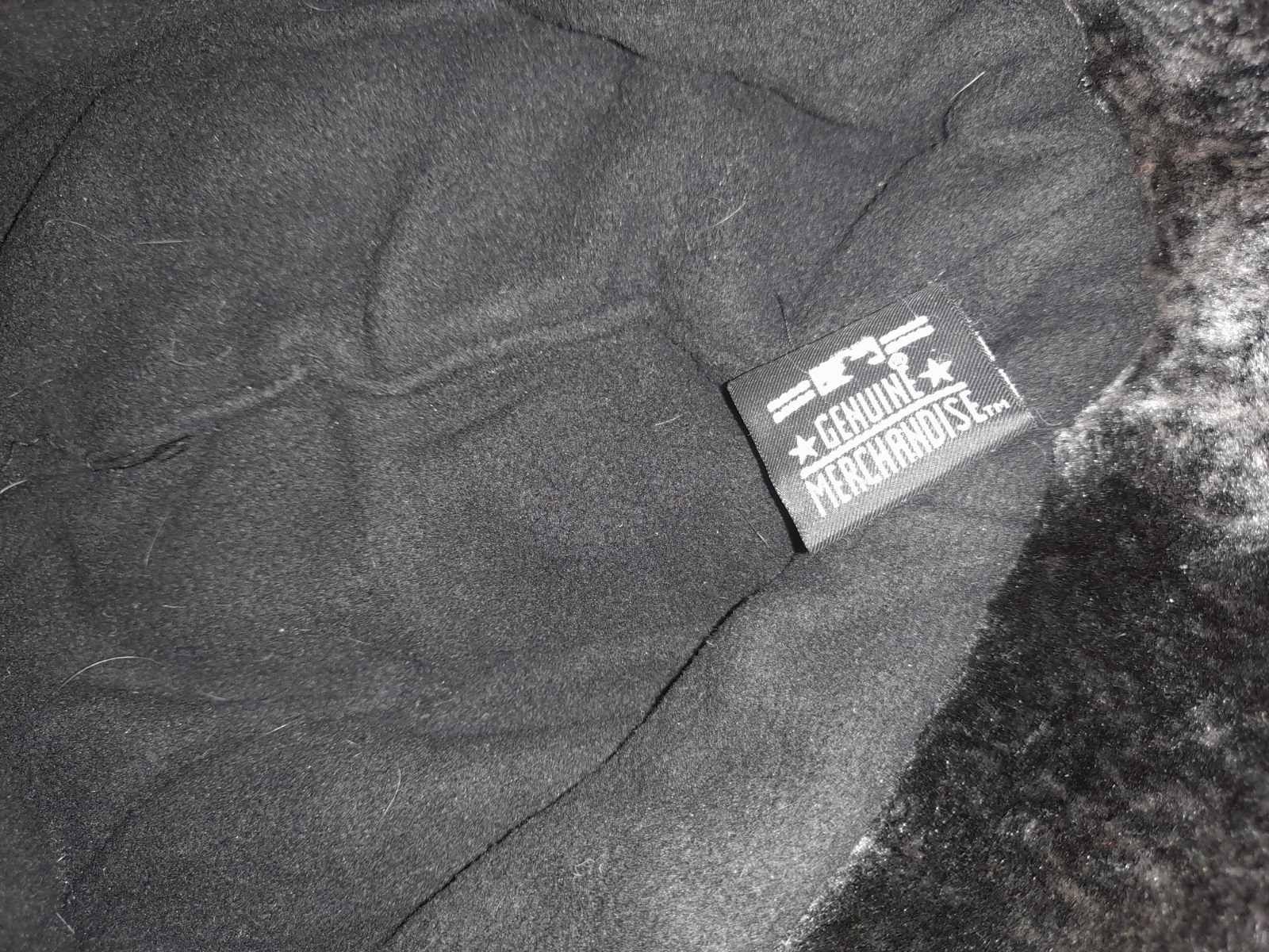 Продам зимнюю шапку .