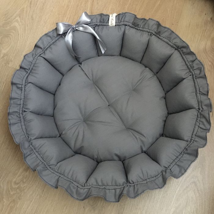 Лежаки для котов или маленьких собачек