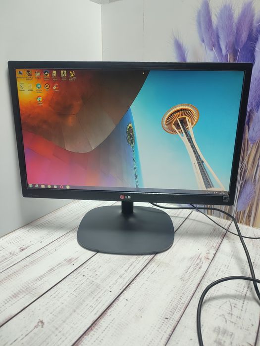 Монітор LG 22M35A