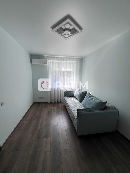 Оренда 2-к. квартира з новими меблями, вул. Конякіна