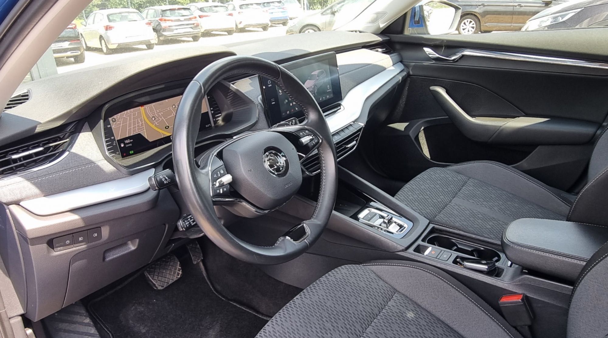 Wynajem Skoda Octavia Kombi z automatyczną skrzynią biegów