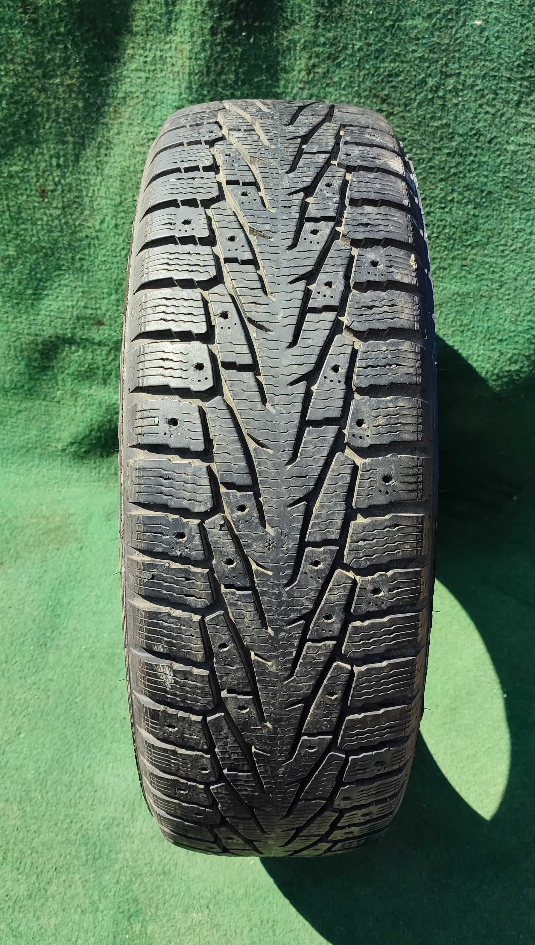 Opona Nokian HAKKAPELIITTA 7 SUV 225/70R16 107T XL