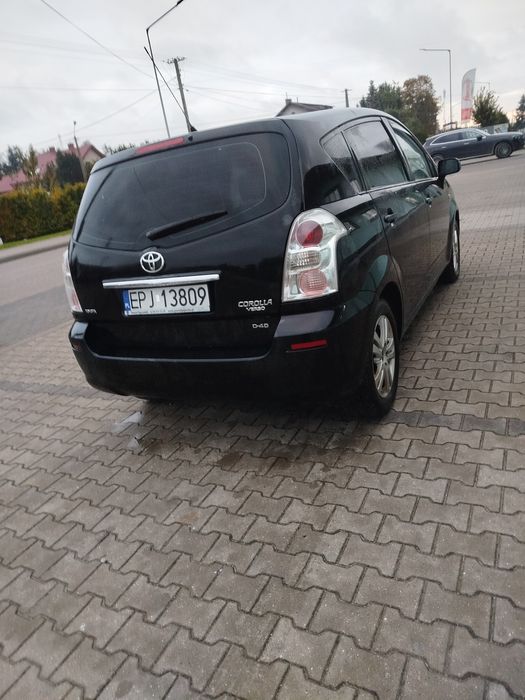 Toyota Corolla verso 2