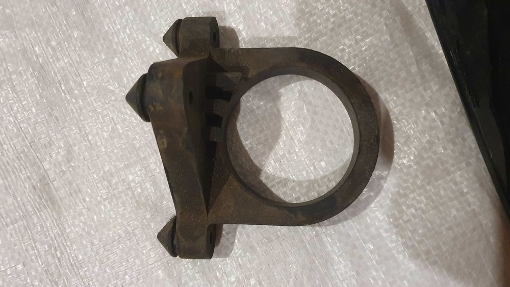 тримач єл.помпи охол. рідини  Форд С-Макс 2011--17 р.,Америка,Орігінал