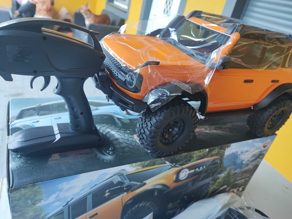 RC Bronco traxxas Kyosho losi axial hpi arrma tamiya crawler brushless