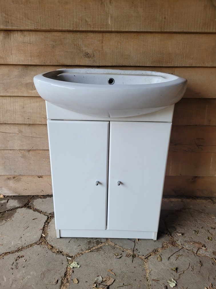 Umywalka z szafką 60cm