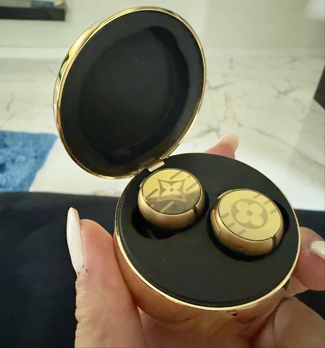 Louis Vuitton Horizon Light Up Earphones - Golden sluchawki douszne