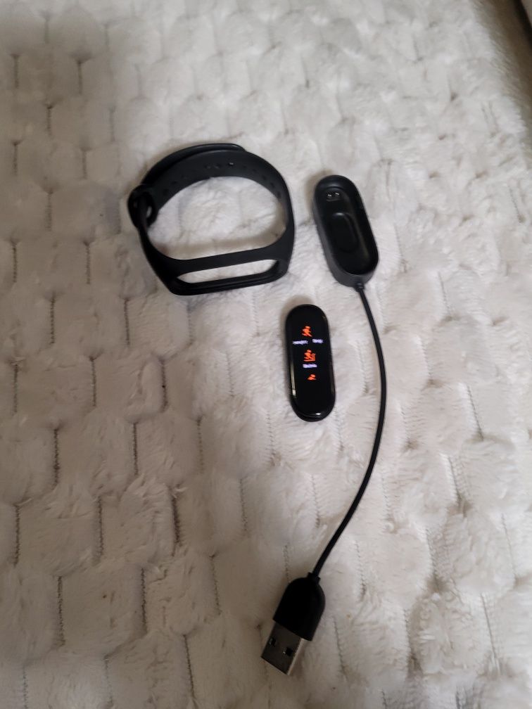 Opaska Mi smart Band 4