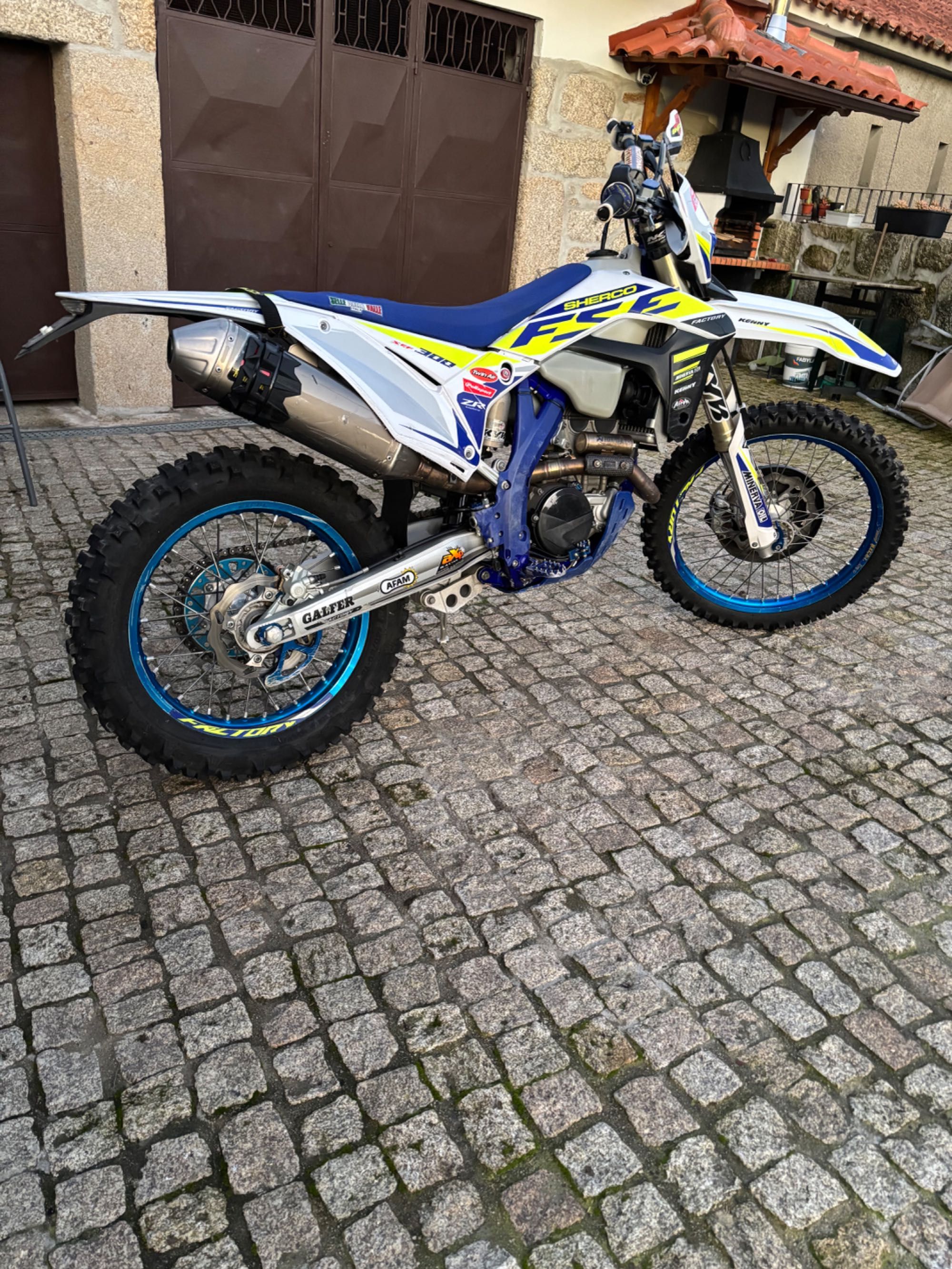 Mota de enduro sherco 300