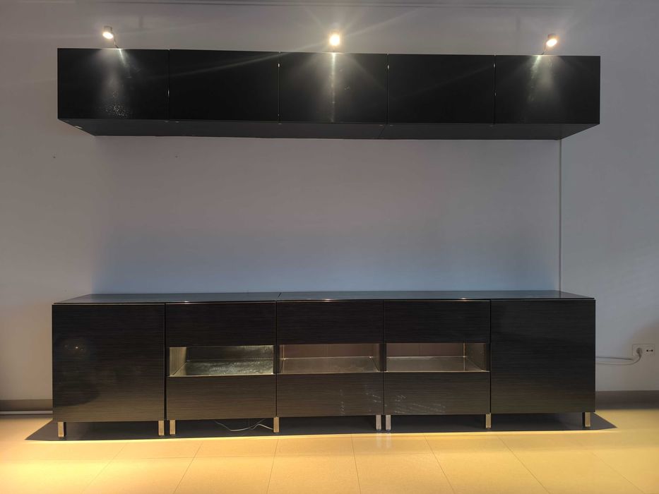 Móveis de Sala c/ Iluminação Módulos de Superfície e Suspensos