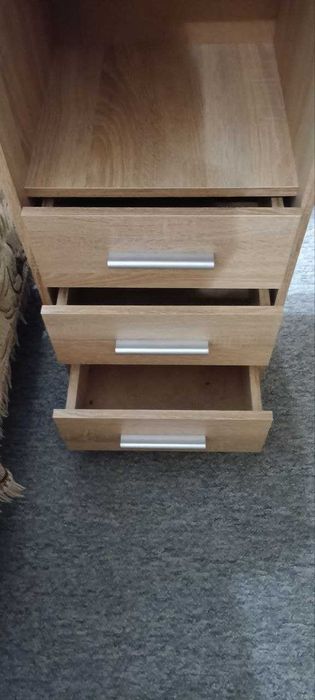 Стол компьютерный в ідеальному стані