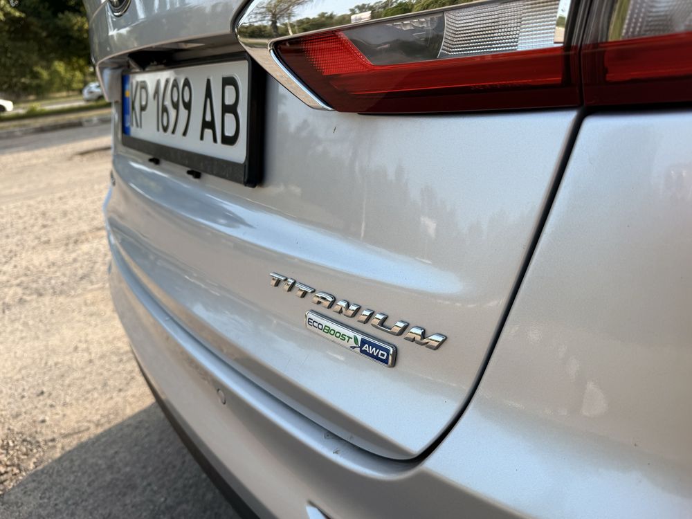 Продам FORD FUSION  2019