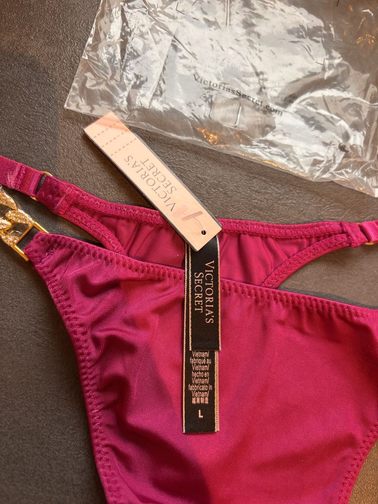 Stringi Victoria’s secret