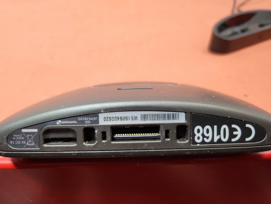 Mały monitorek mały monitorem TomTom