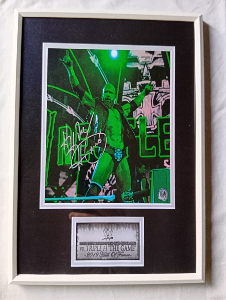 Moldura WWE - Triple H com Autógrafo (A4)