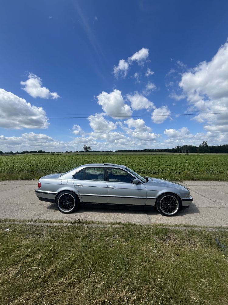 BMW E38 728i 1996r.