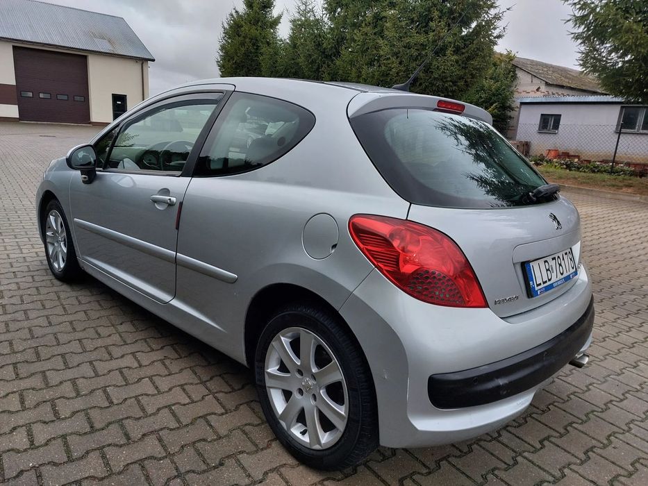 Peugeot 207 1.6 HDI 2008r bogate wyposażenie