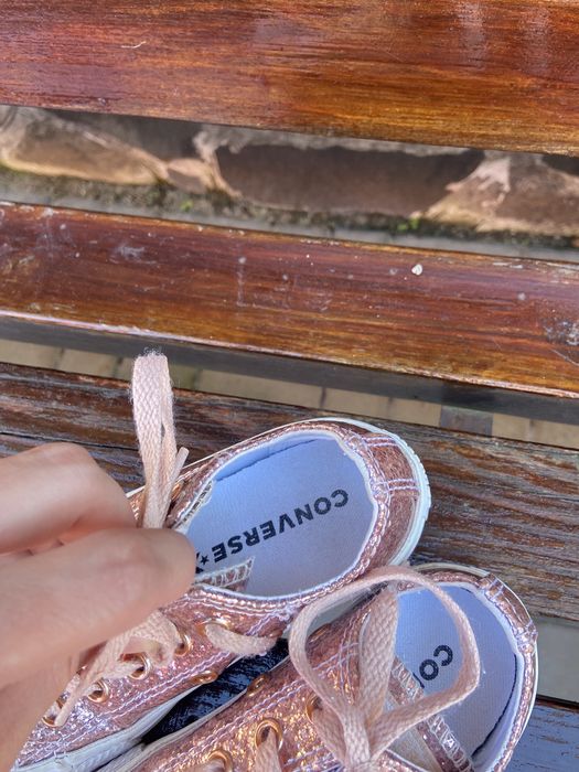 Продам кеди дитячі Convers