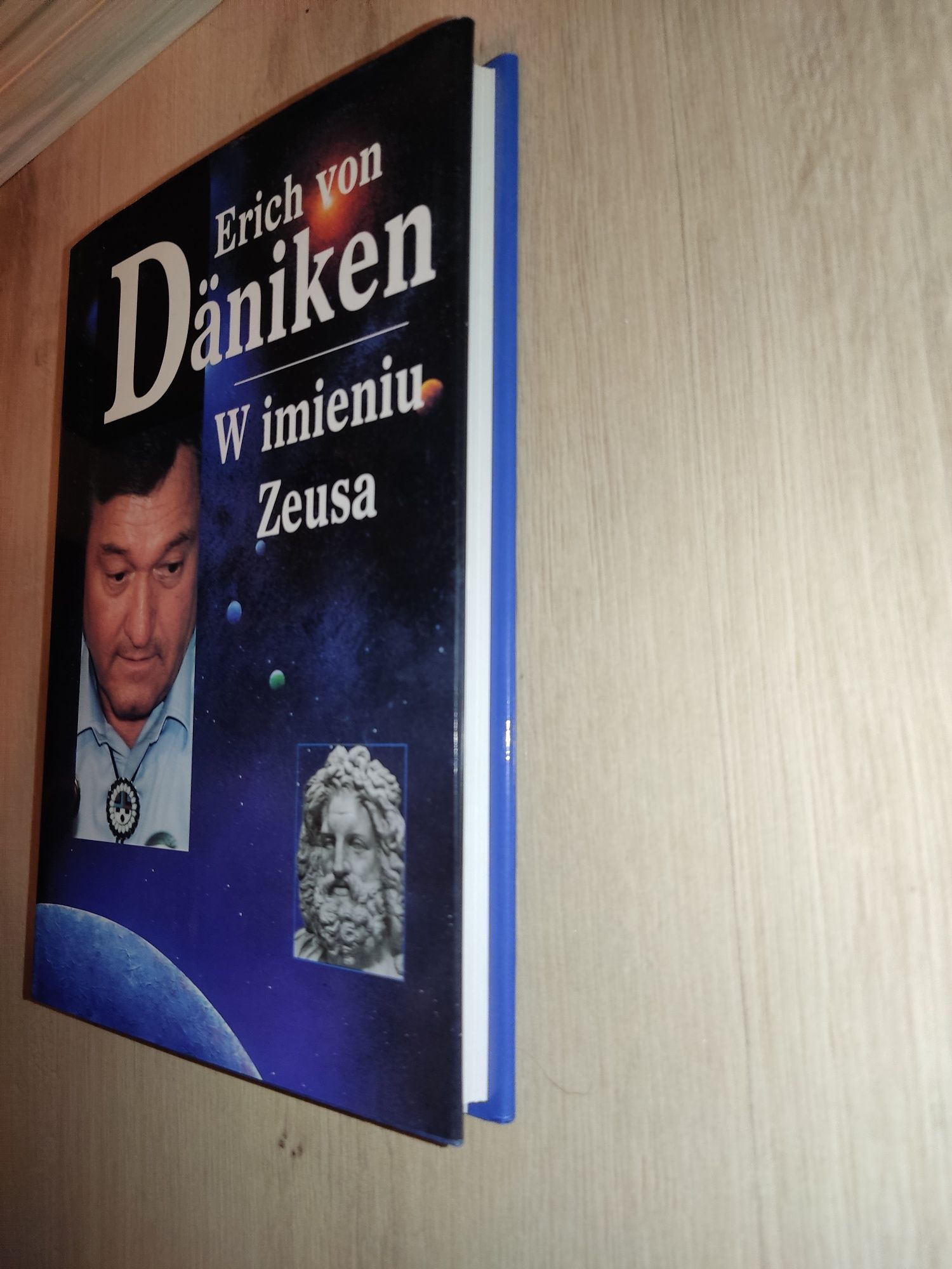 Zestaw 9 książek Erich von Daniken