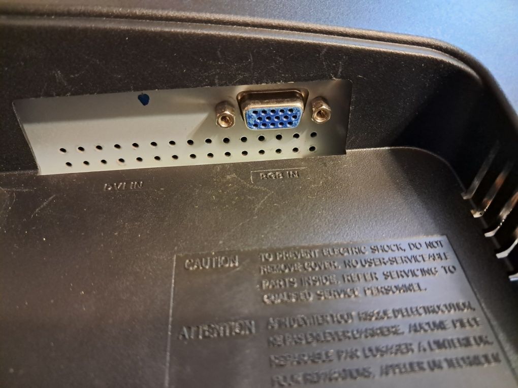 Продам монитор SAMSUNG 22'