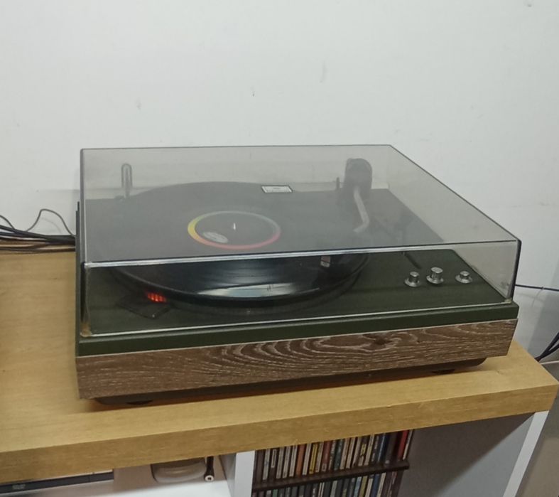 Проигрователь РАДИОТЕХНИКА ЭП-101 виниловых пластинок