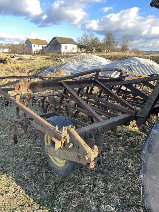 Продається ЮМЗ - 6  з навісним обладнанням