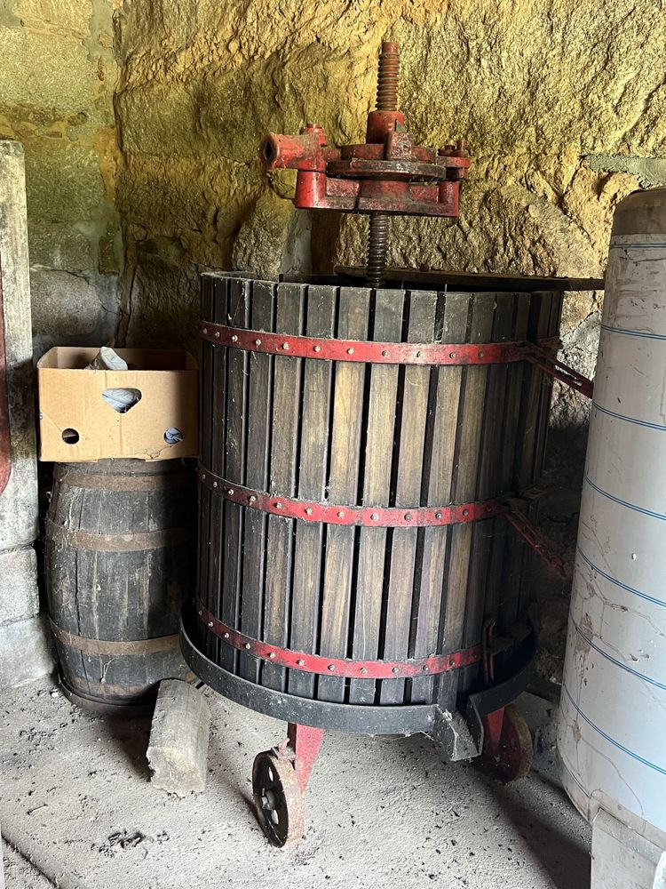 Prença móvel de uvas