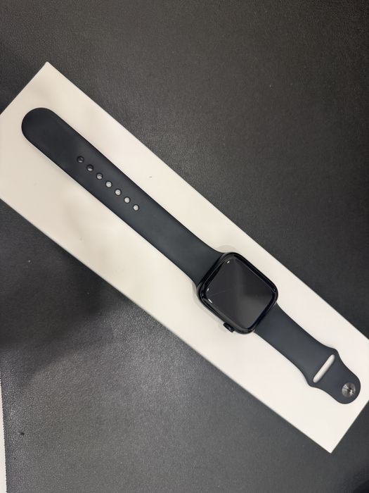 Apple Watch 8 45 mm GPS Midnight