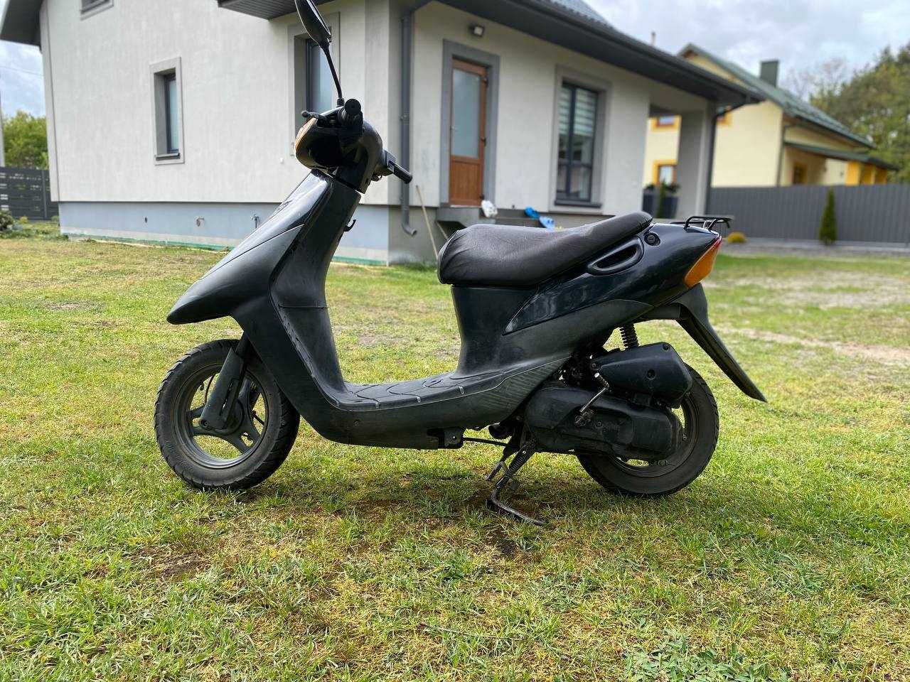 Скутер Suzuki lets 2