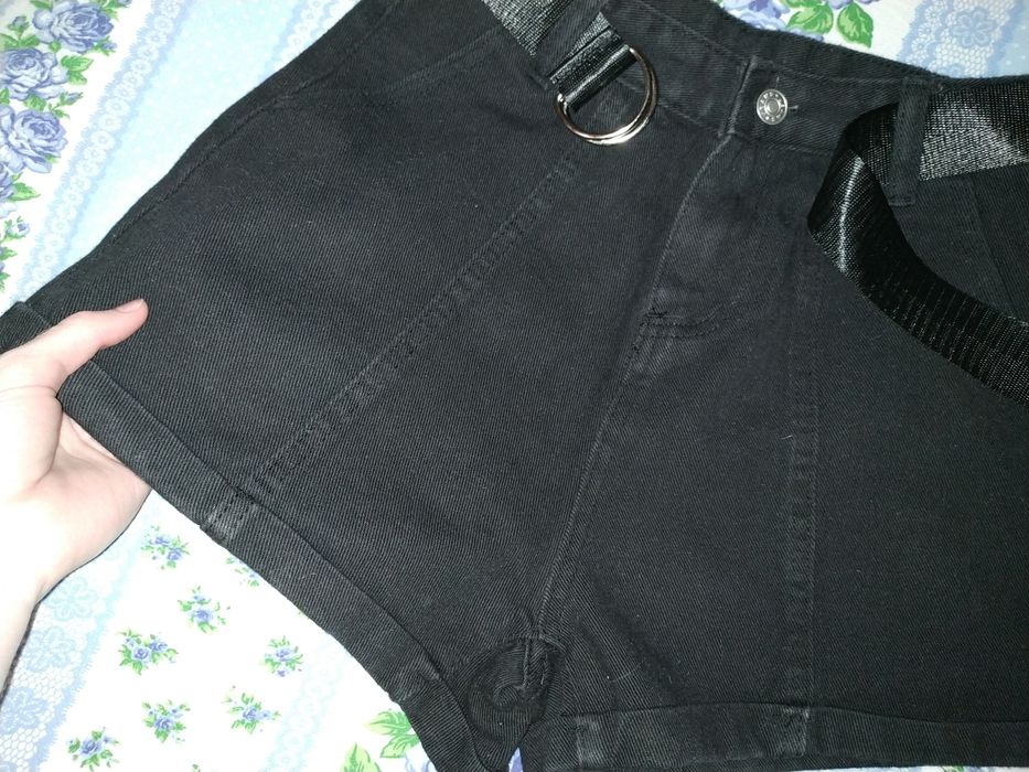 Шорты с высокой талией