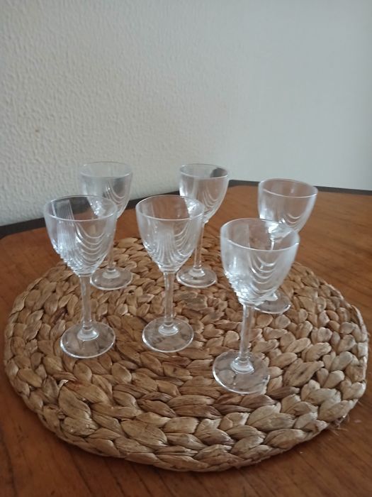 6 calices de licor em cristal