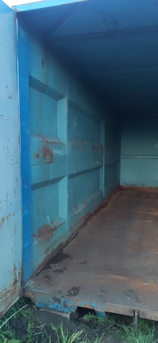 Kontener hakowy z dachem