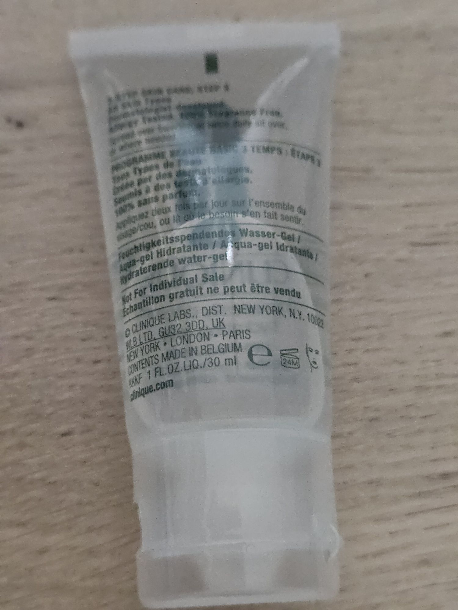 Clinique dramatically different hydrating jelly żel do twarzy 30 ml