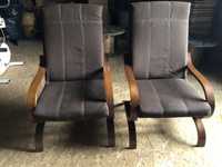 Fotele z drewnianymi oparciami bujane 2szt