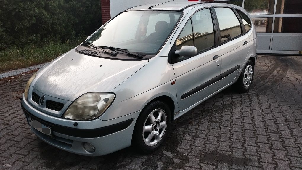 Renault Megane Scenic 1,6 benzyna,,klima,hak
