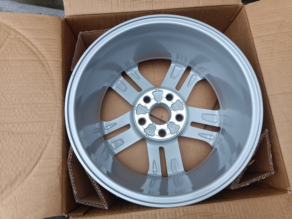 Toyota Auris corolla inne nowa felga pojedyncza 16 cali orginał wysyłk