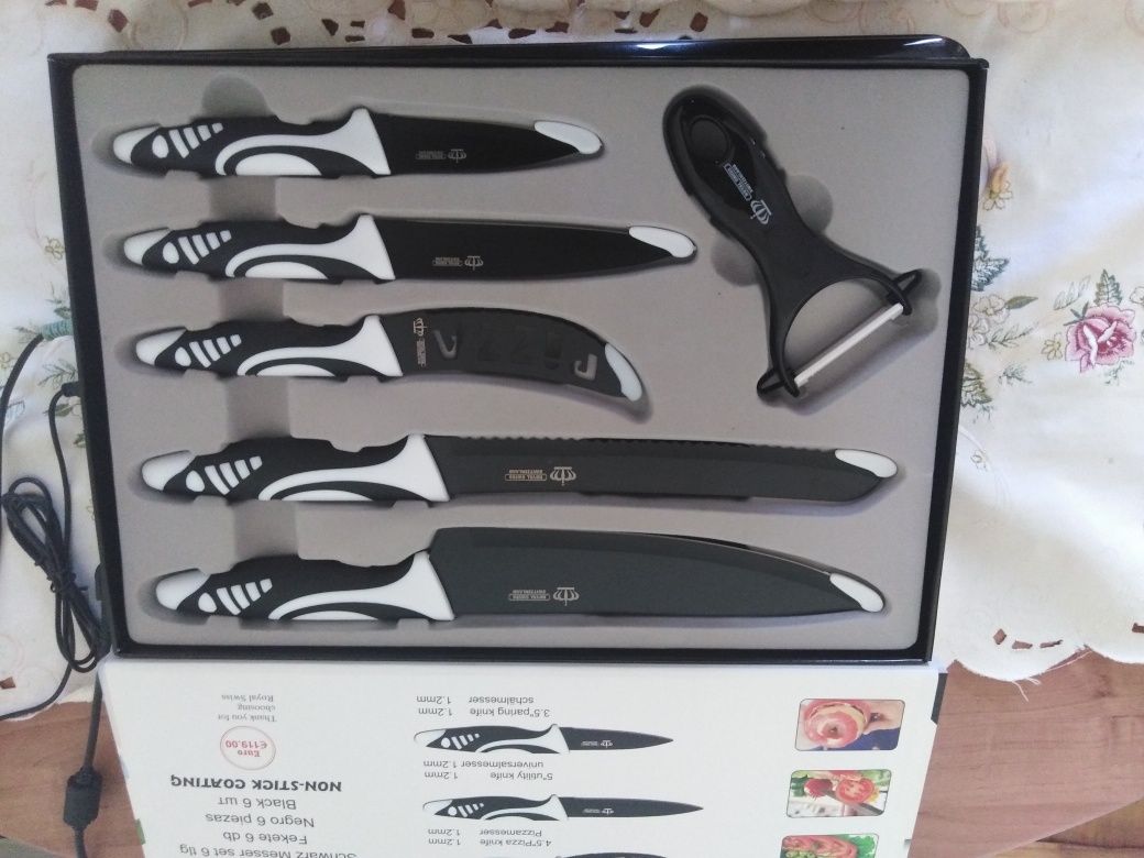 Продам набір ножів